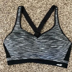 Avia wired sports bra grey size 34DD